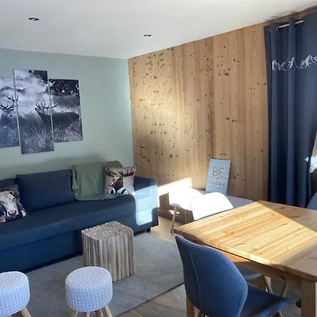 Spacious Flat Facing Mont Blanc * 孔布卢