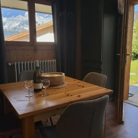 Διαμέρισμα Spacious Flat Facing Mont Blanc Combloux