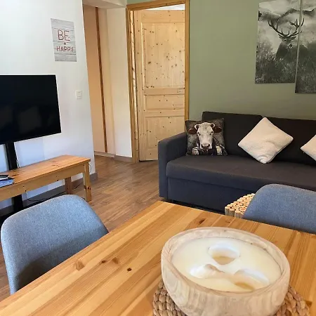 Spacious Flat Facing Mont Blanc Διαμέρισμα