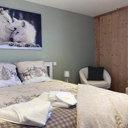 Spacious Flat Facing Mont Blanc * Combloux